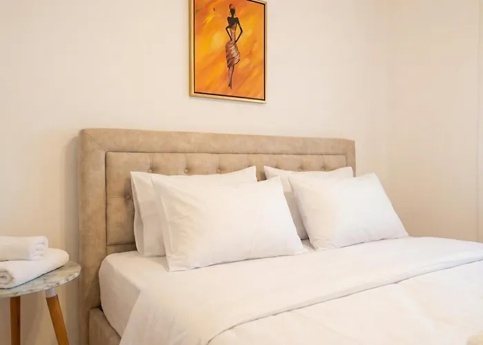 Orange Center Guest house Tirana