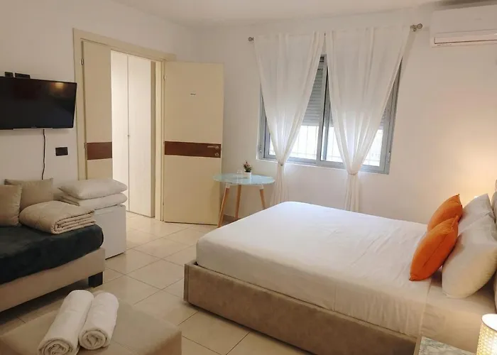 Guest house Orange Center 3*