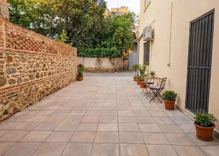 Orange Center Guest house